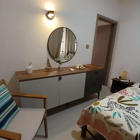 New Beachfront Penthouse On City Center